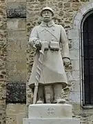 La statue du poilu.