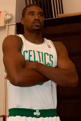 Image illustrative de l’article Leon Powe