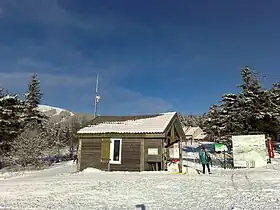 Vue aérienne de la station.