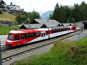 TMR Beh 4/8 à quai en gare des Marécottes.