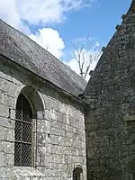 La chapelle sud est moins longue que la chapelle nord.