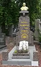 Tombe de Charles Saint-Venant.