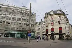 illustration de Banque Tarneaud