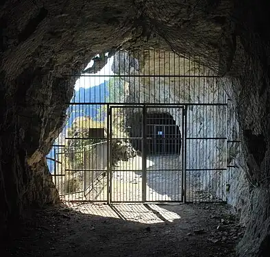 Tunnels du mont Morissolo (province du Verbano-Cusio-Ossola, Piémont).