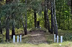 Mémorial au massacre des juifs classé.