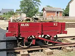 Le lorry No. 2 pour l'entretien des voies.
