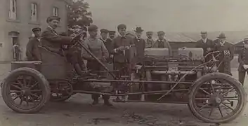 Louis Rigolly vainqueur de la côte de Château-Thierry sur Gobron-Brillié 100 hp (1903), alors déjà officieux recordman du monde de vitesse sur le kilomètre.