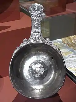 Patère en argent ornée d'une représentation de Rosmerta (Berthouville, Eure, entre Ier et début IIIe siècle)