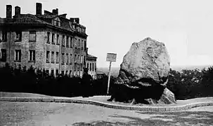 Le Gros Caillou au début du XXe siècle.