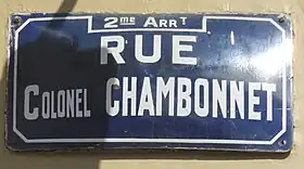 Voir la plaque.