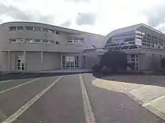 Entrée de la médiathèque.