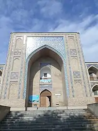 Façade de la médersa Koukeldach.