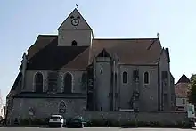 L'église Saint-Médard de Maisse.