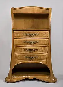 Commode réalisée par Louis Majorelle pour sa chambre.