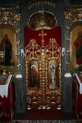 Détail des « portes royales ».