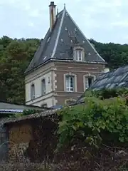 Elévation de la tour carrée du manoir de La Roque