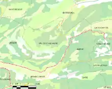 Carte élémentaire montrant les limites de la commune, les communes voisines, les zones de végétation et les routes