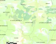 Carte élémentaire montrant les limites de la commune, les communes voisines, les zones de végétation et les routes