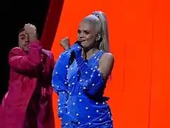 Margaret interprétant Tempo