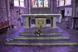 Le maître-autel.