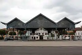 La halle de Maubourguet.