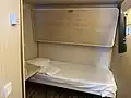 Cabine intérieure équipée de deux couchettes