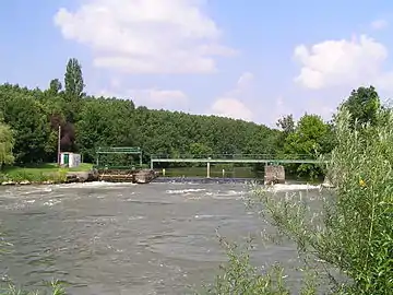 Le seuil de Merpins sur la Charente.