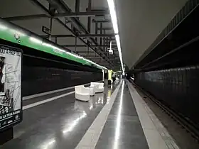 Image illustrative de l’article Roquetes (métro de Barcelone)
