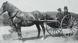 O. Dontigny et Mgr F.-X. Cloutier