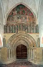 Portail du clocher-porche de Mimizan, érigé au XIIe siècle.