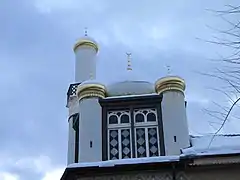 Le minaret sous la neige.
