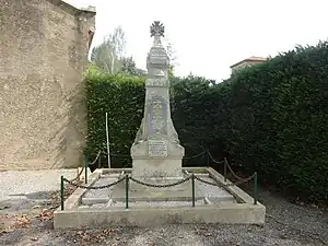 Le monument aux morts en 2017...