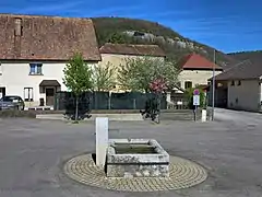 Fontaine de la ville haute.