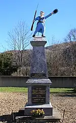 Le monument aux morts.