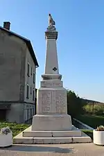 Monument aux morts de la commune.