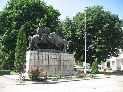 Monument de Dragoș Vodă et du Bison