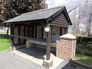 Lavoir au centre du village.