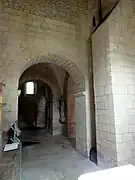 Narthex, vue sud-nord.