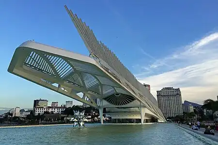 Le musée de Demain, à Rio de Janeiro (par Santiago Calatrava Valls, 2015).