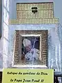 Relique du pape Jean-Paul II.
