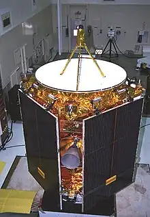 Sonde NEAR Shoemaker peu de temps avant son lancement en 1996.