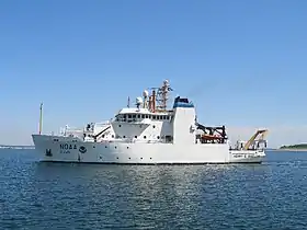 illustration de NOAAS Henry B. Bigelow (R 225)