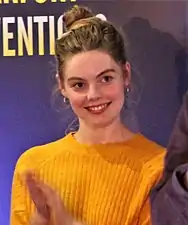Nell Hudson interprète Laoghaire MacKenzie