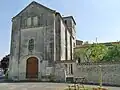 La façade.