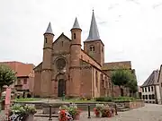 Église Saint-Adelphe.