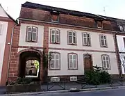 Maison de vicaire (1762),9 rue du Général-Leclerc.