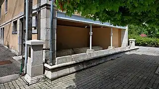 La mairie-lavoir de Nods.