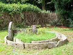 Meule de pressoir à traction animale, impasse Saint-Denis.