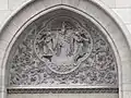Tympan de l'église de Boulogne-Billancourt.