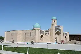 La mosquée Panjvakhta du site de la source Tchachma.